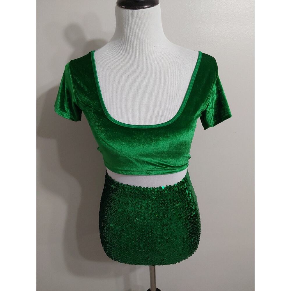 Womens 2piece One size Fits All Green Costume #784